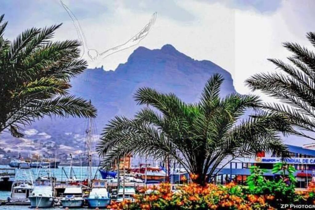 Lovely Apartment In Mindelo City Center Bagian luar foto