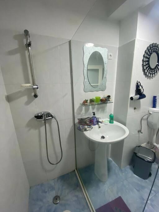 Lovely Apartment In Mindelo City Center Bagian luar foto