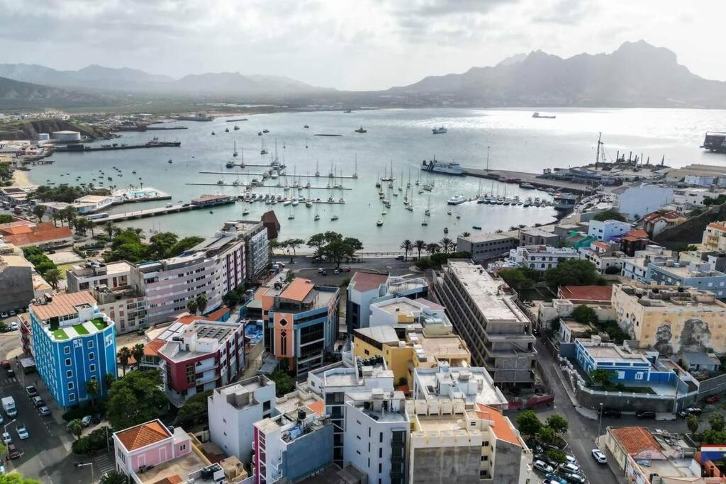 Lovely Apartment In Mindelo City Center Bagian luar foto