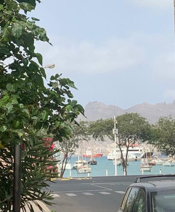 Lovely Apartment In Mindelo City Center Bagian luar foto